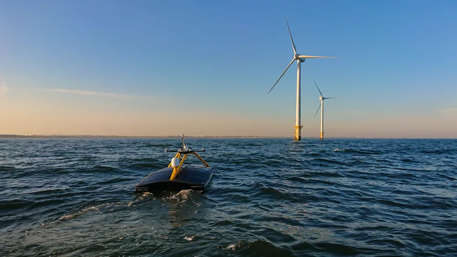 USV XOCEAN XO-450 melakukan survei di ladang angin lepas pantai